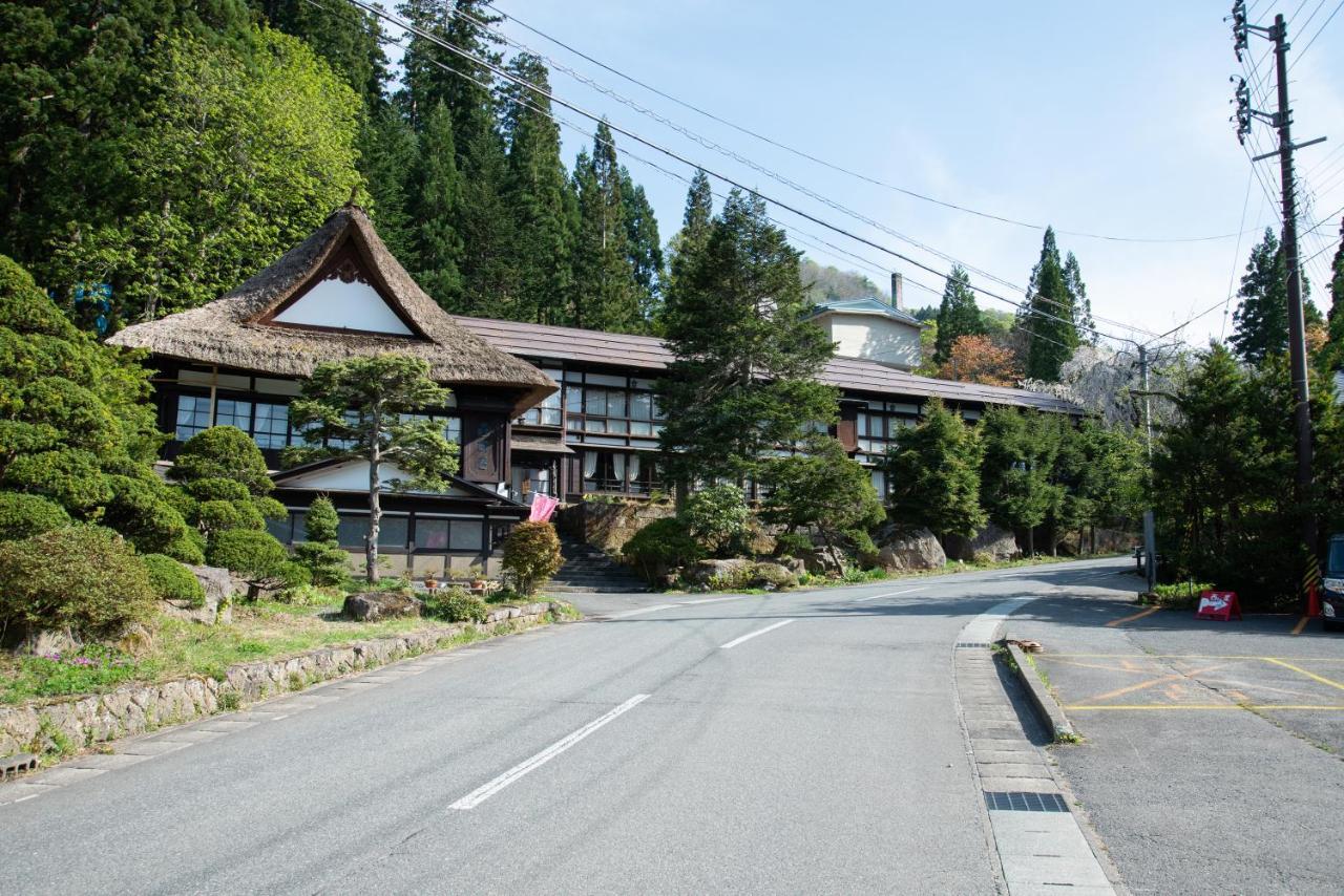 Hotel Nishiya Yonezawa Exterior foto